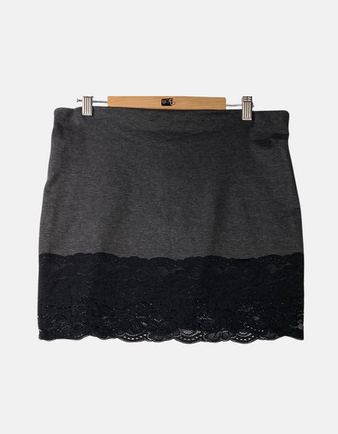 Skirt FM